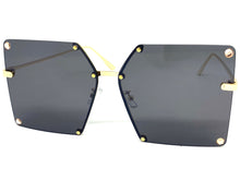 Oversized Exaggerated Vintage Retro Style SUNGLASSES Large Square Dark Lens 2338