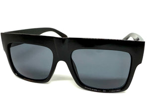 Classic Vintage Retro Style SUNGLASSES Large Black Frame - Dark Lens S050