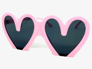 Oversized Exaggerated Retro Style SUNGLASSES Heart Shape Pink Frame 68159