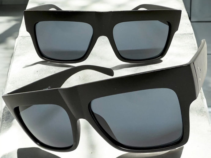 Classic Vintage Retro Style SUNGLASSES Large Matte Black Frame - Dark Lens S050