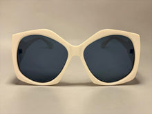 Oversized Exaggerated Vintage Retro Style SUNGLASSES Large Cream Frame - Dark Lens E2003