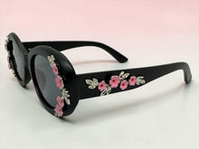Classic Elegant Vintage Retro Style SUNGLASSES Thick Matte Black Oval Floral Frame 17008
