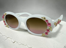 Classic Elegant Vintage Retro Style SUNGLASSES Thick Off White Oval Floral Frame 17008