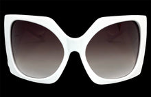 Oversized Exaggerated Vintage Retro Style SUNGLASSES Huge Thick White Frame 80571