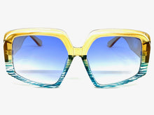 Oversized Vintage Retro Style SUNGLASSES Large Gold Frame 1113