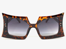 Oversized Vintage Retro Style SUNGLASSES Large Funky Leopard Frame 80847