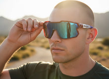 Oversized Sporty Wrap Around Style SUNGLASSES Large Red Patriotic USA Flag Frame 3737