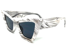 Oversized Vintage Retro Cat Eye Style SUNGLASSES Large White Frame 1206