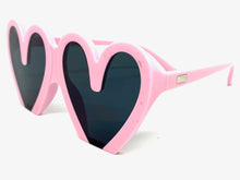 Oversized Exaggerated Retro Style SUNGLASSES Heart Shape Pink Frame 68159