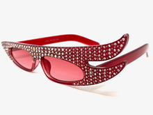 Exaggerated Unusual Funky Vintage Retro Style SUNGLASSES Red Bling Frame 7524