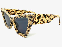 Oversized Vintage Retro Cat Eye Style SUNGLASSES Large Leopard / Cheetah Frame E1790