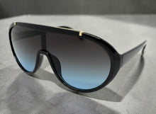Classic Vintage Retro Style SUNGLASSES Black & Gold Frame - Gray & Blue Lens 3093