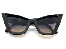 Oversized Vintage Retro Cat Eye Style SUNGLASSES Large Thick Black Frame E1790
