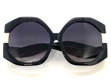 Oversized Vintage Retro Style SUNGLASSES X-Large Huge Black Frame 80848