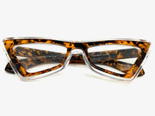 Classy Elegant Modern Retro Cat Eye Style Clear Lens with Slight Tint SUNGLASSES Leopard Frame E1997