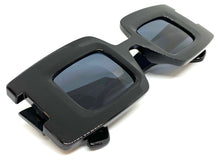 Oversized Exaggerated Retro Style SUNGLASSES Large Square Black Frame 80519