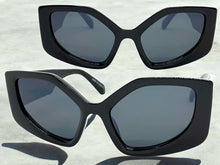 Oversized Exaggerated Funky Vintage Retro Style SUNGLASSES Thick Black Frame E2123