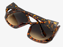 Oversized Exaggerated Vintage Retro Style SUNGLASSES Huge Tortoise Frame 1222
