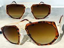 Exaggerated Classic Vintage Retro Style SUNGLASSES Unique Tortoise & Gold Frame 4464