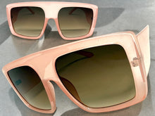 Oversized Exaggerated Classic Vintage Retro Style SUNGLASSES Large Thick Pink Frame 2016