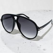 Oversized Vintage Retro Style SUNGLASSES Large Black Frame - Gradient Lens 81022