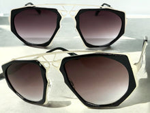 Exaggerated Classic Vintage Retro Style SUNGLASSES Unique Black & Silver Frame 4464
