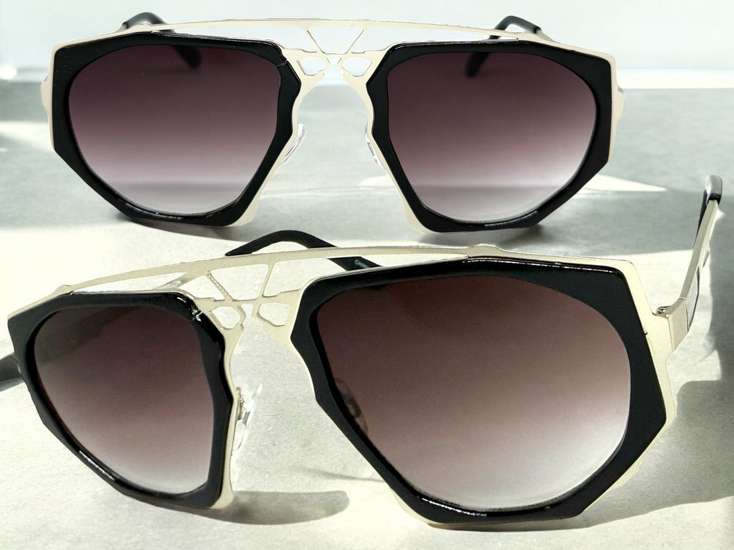 Exaggerated Classic Vintage Retro Style SUNGLASSES Unique Black & Silver Frame 4464