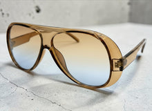 Exaggerated Classic Vintage Retro Style SUNGLASSES Brown Frame - Ombre Lens 2465
