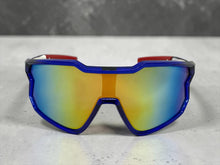 Oversized Sporty Wrap Around Style SUNGLASSES Large Blue Patriotic USA Flag Frame 3737