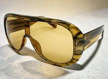 Oversized Modern Retro Shield Style SUNGLASSES Thick Brown Frame - Light Tint Lens 2466