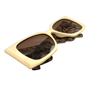 Oversized Exaggerated Retro Cat Eye Style SUNGLASSES Super Thick Cream Frame 2147