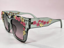 Classic Elegant Vintage Retro Style SUNGLASSES Large Thick Square Gray Floral Frame 17004 (Copy)