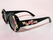 Classic Elegant Vintage Retro Style SUNGLASSES Thick Black Oval Floral Frame 17008