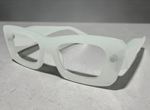 Exaggerated Classic Vintage RETRO Cat Eye Style READING GLASSES READERS Off White Frame - Lens Strength +3.50