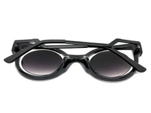 Classic Vintage Retro Cat Eye Style SUNGLASSES Funky Black & White Frame 1737
