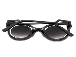 Classic Vintage Retro Cat Eye Style SUNGLASSES Funky Black & White Frame 1737