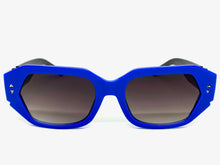 Classic Vintage Retro Style SUNGLASSES Blue & Black Frame 80538