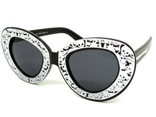 Exaggerated Classic Vintage Retro Cat Eye Style SUNGLASSES Funky Black & Silver Frame 1650