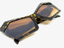 Oversized Vintage Retro Cat Eye Style SUNGLASSES Large Tortoise Frame E1877