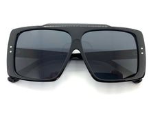 Classic Vintage Retro Style SUNGLASSES Large Black Frame 80504