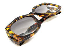 Oversized Vintage Retro Style SUNGLASSES Large Leopard Frame 80456