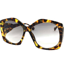 Oversized Vintage Retro Style SUNGLASSES Large Leopard Frame 80456