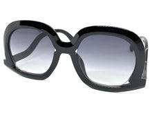Oversized Vintage Retro Style SUNGLASSES Large Black Frame 9189