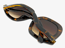 Oversized Vintage Retro Style SUNGLASSES Large Tortoise Frame 9189