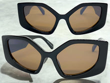 Oversized Exaggerated Funky Vintage Retro Style SUNGLASSES Thick Black Frame E2123