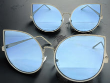 Oversized Exaggerated Vintage Retro Style SUNGLASSES Large Silver Frame 4125