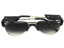 Exaggerated Classic Vintage Retro Style SUNGLASSES Large Black Frame 4562