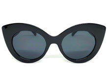 Oversized Exaggerated Retro Cat Eye Style SUNGLASSES Large Black Frame 1062