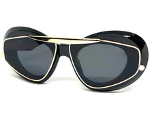 Exaggerated Classic Vintage Retro Style SUNGLASSES Funky Black & Gold Frame 3022