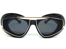 Exaggerated Classic Vintage Retro Style SUNGLASSES Funky Black & Gold Frame 3022